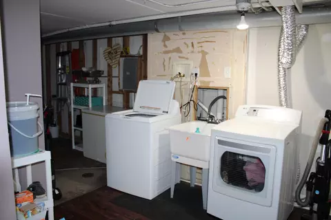 Other - 1702 Kenneth Cir, Elgin, IL 60120 photo 8 of 10
