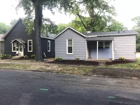 912 E Oregon St, Urbana, IL 61801