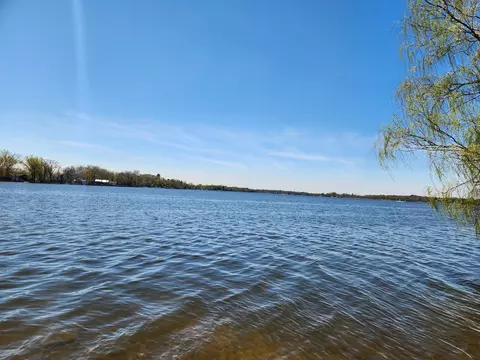 View/Area - 119 Eagle Point Rd, Fox Lake, IL 60020 photo 2 of 2