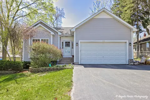119 Eagle Point Rd, Fox Lake, IL 60020