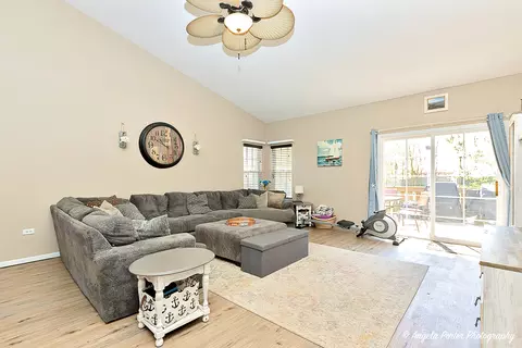 Living - 119 Eagle Point Rd, Fox Lake, IL 60020 photo 3 of 3