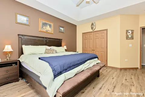 Bedroom - 119 Eagle Point Rd, Fox Lake, IL 60020 photo 2 of 5