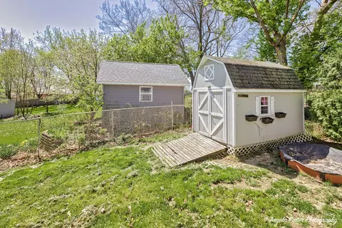 Exterior - 119 Eagle Point Rd, Fox Lake, IL 60020 photo 7 of 9