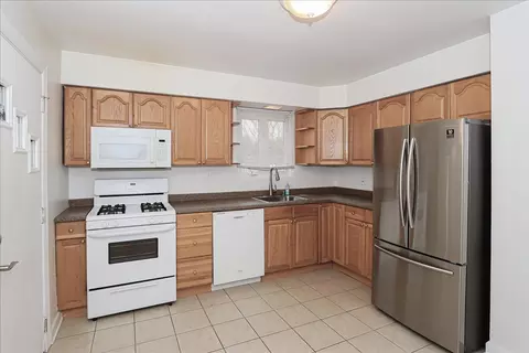449 Elmhurst Rd, Mount Prospect, IL 60056 photo 8