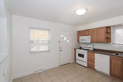 449 Elmhurst Rd, Mount Prospect, IL 60056 photo 14