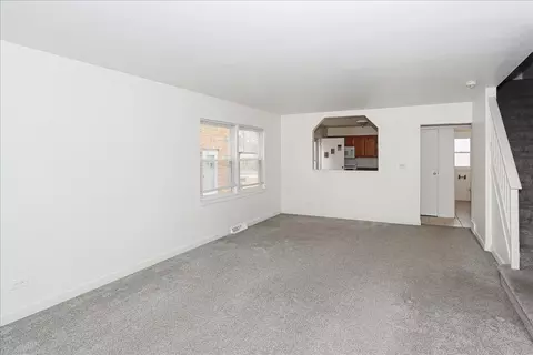 449 Elmhurst Rd, Mount Prospect, IL 60056 photo 2