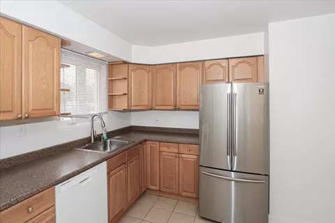 449 Elmhurst Rd, Mount Prospect, IL 60056 photo 9