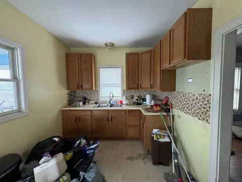 Kitchen - 2525 183rd St, Lansing, IL 60438 photo 1 of 1
