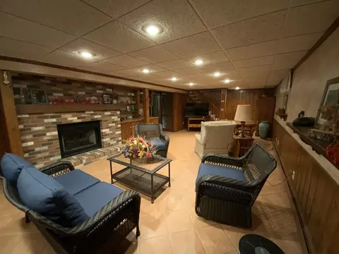 Other - 705 Whitlock Ave, Aurora, IL 60506 photo 4 of 5