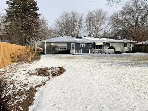 Exterior - 705 Whitlock Ave, Aurora, IL 60506 photo 5 of 9