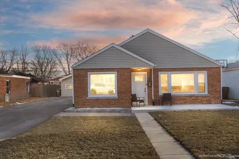 10813 Princess Ave, Chicago Ridge, IL 60415