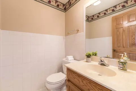 Bath - 19840 Ryan Ct, Mokena, IL 60448 photo 1 of 4