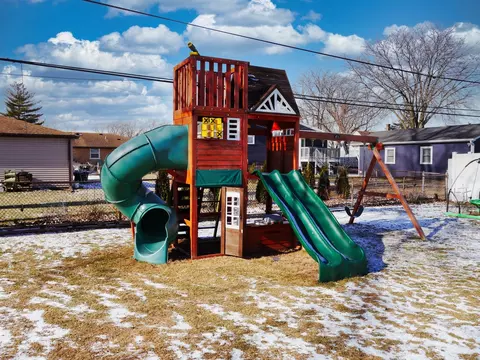 Exterior - 7608 S Thomas Ave, Bridgeview, IL 60455 photo 7 of 8