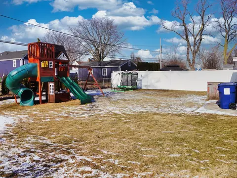 Exterior - 7608 S Thomas Ave, Bridgeview, IL 60455 photo 6 of 8