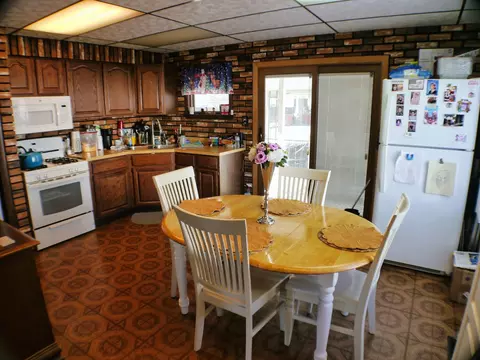 Kitchen - 7608 S Thomas Ave, Bridgeview, IL 60455 photo 1 of 2