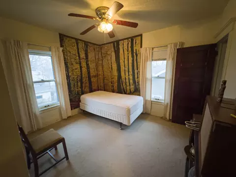 Bedroom - 484 S Elm Ave, Kankakee, IL 60901 photo 2 of 2