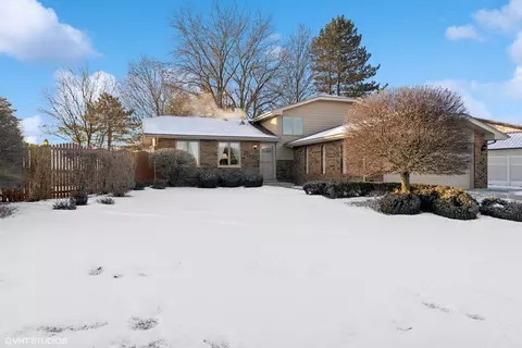 13610 W Sweetwater Dr, Homer Glen, IL 60491