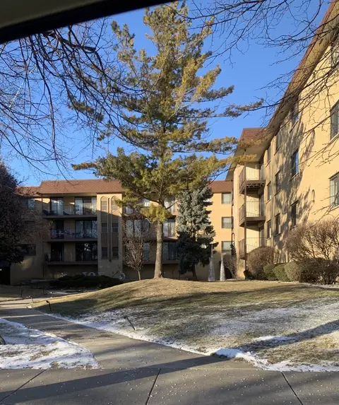 7100 W Cullom Ave #117, Norridge, IL 60706