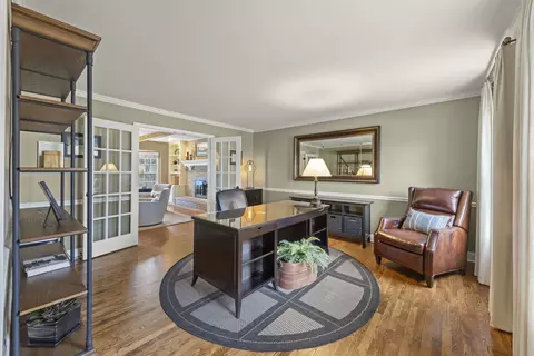 1698 Ithaca Dr, Naperville, IL 60565 photo 3