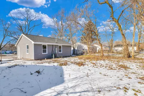 1312 Hedge Rd, Champaign, IL 61821 photo 25