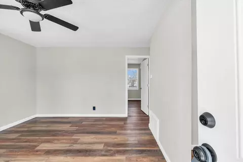 1312 Hedge Rd, Champaign, IL 61821 photo 5
