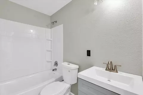1312 Hedge Rd, Champaign, IL 61821 photo 21