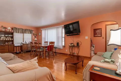 115 Eagle Point Rd, Fox Lake, IL 60020 photo 2