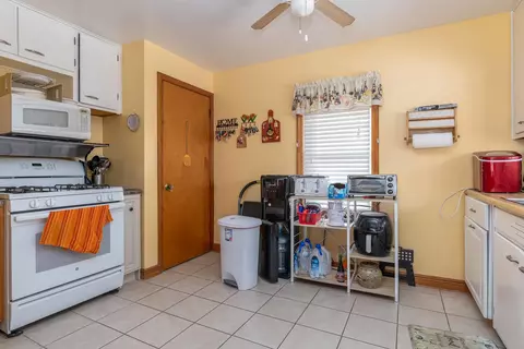 115 Eagle Point Rd, Fox Lake, IL 60020 photo 8