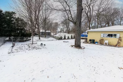 115 Eagle Point Rd, Fox Lake, IL 60020 photo 16