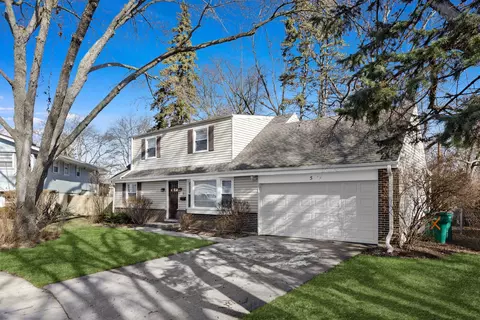 5 Arbor Ct, Buffalo Grove, IL 60089