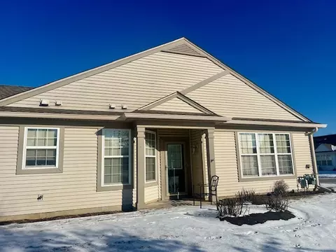 13759 Briargate Dr #1, Huntley, IL 60142