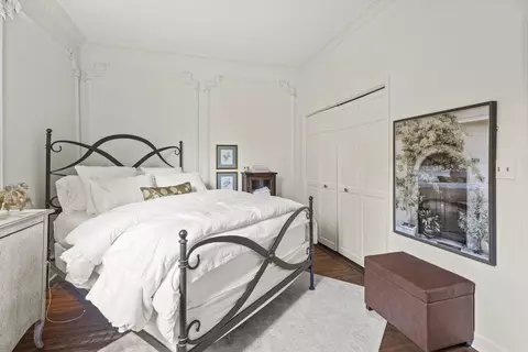 Bedroom - 17 E Division St #3E, Chicago, IL 60610 photo 3 of 5