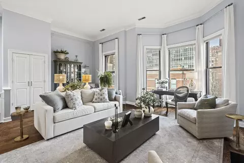 Living - 17 E Division St #3E, Chicago, IL 60610 photo 3 of 7
