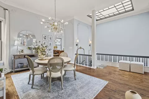 Dining - 17 E Division St #3E, Chicago, IL 60610 photo 2 of 5