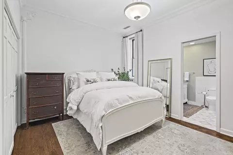 Bedroom - 17 E Division St #3E, Chicago, IL 60610 photo 1 of 5