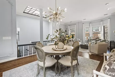 Dining - 17 E Division St #3E, Chicago, IL 60610 photo 1 of 5