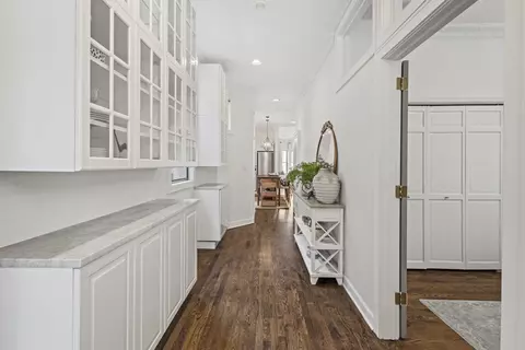 Entry Way - 17 E Division St #3E, Chicago, IL 60610 photo 2 of 2