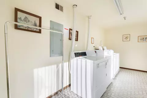 1702 Mill St #310, Des Plaines, IL 60016 photo 11