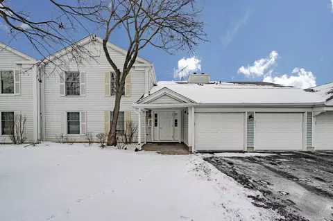 2163 Sunderland Ct #101B, Naperville, IL 60565