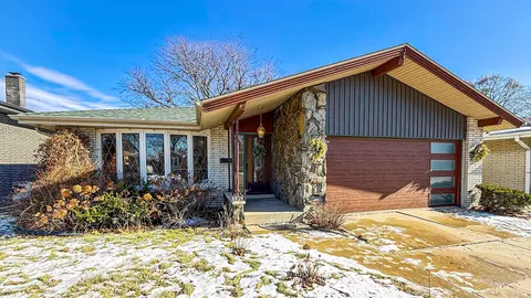 Undisclosed, Evergreen Park, IL 60805