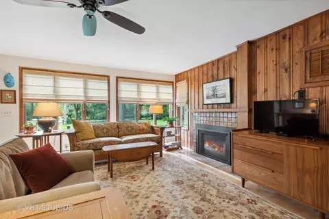 32 W101 Army Trail Rd, Wayne, IL 60184 photo 8