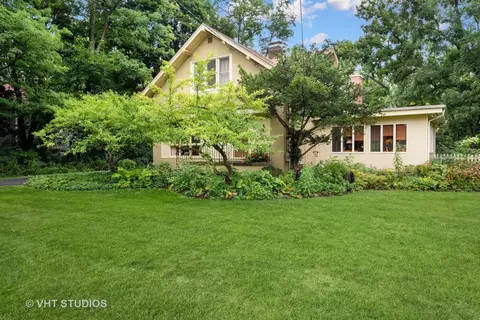 32 W101 Army Trail Rd, Wayne, IL 60184