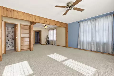 Living - 309 E Warren St, Rockton, IL 61072 photo 2 of 3