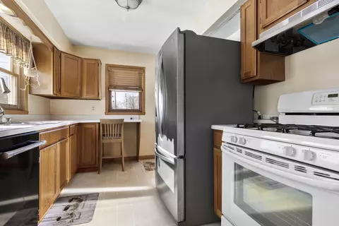 Kitchen - 309 E Warren St, Rockton, IL 61072 photo 2 of 2
