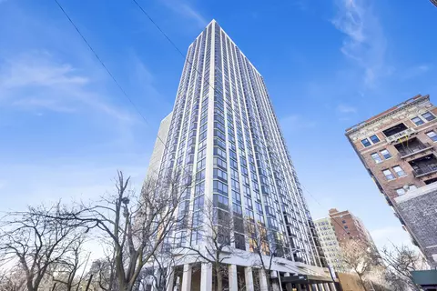 2650 N Lakeview Ave #1903, Chicago, IL 60614