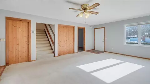1504 Harrington Dr, Champaign, IL 61821 photo 4