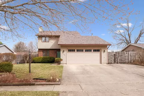 1504 Harrington Dr, Champaign, IL 61821