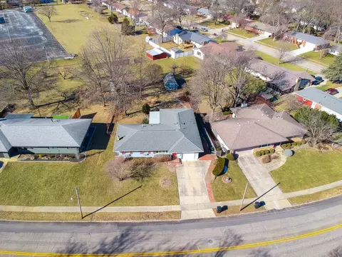 View/Area - 405 Grandview Dr, Normal, IL 61761 photo 6 of 9