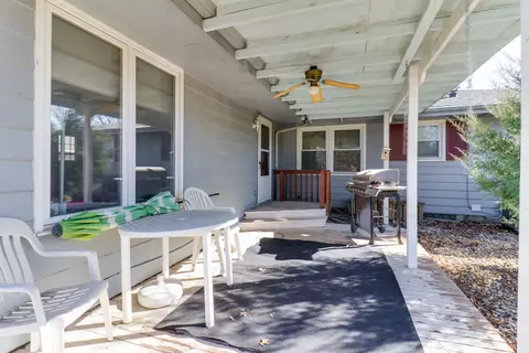 Exterior - 405 Grandview Dr, Normal, IL 61761 photo 2 of 12