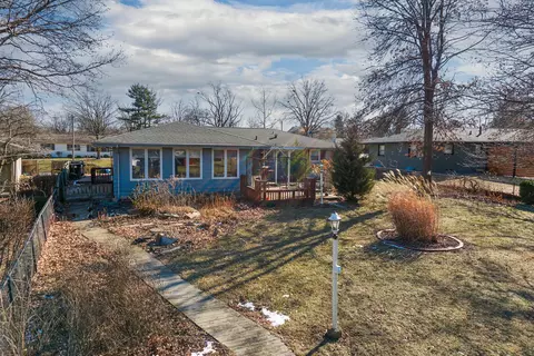 Exterior - 405 Grandview Dr, Normal, IL 61761 photo 4 of 12
